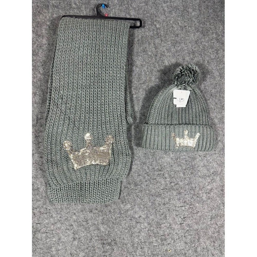 Disney Parks Princess Couture Gray Knit Pom Beanie Hat Scarf Set Adult NWT